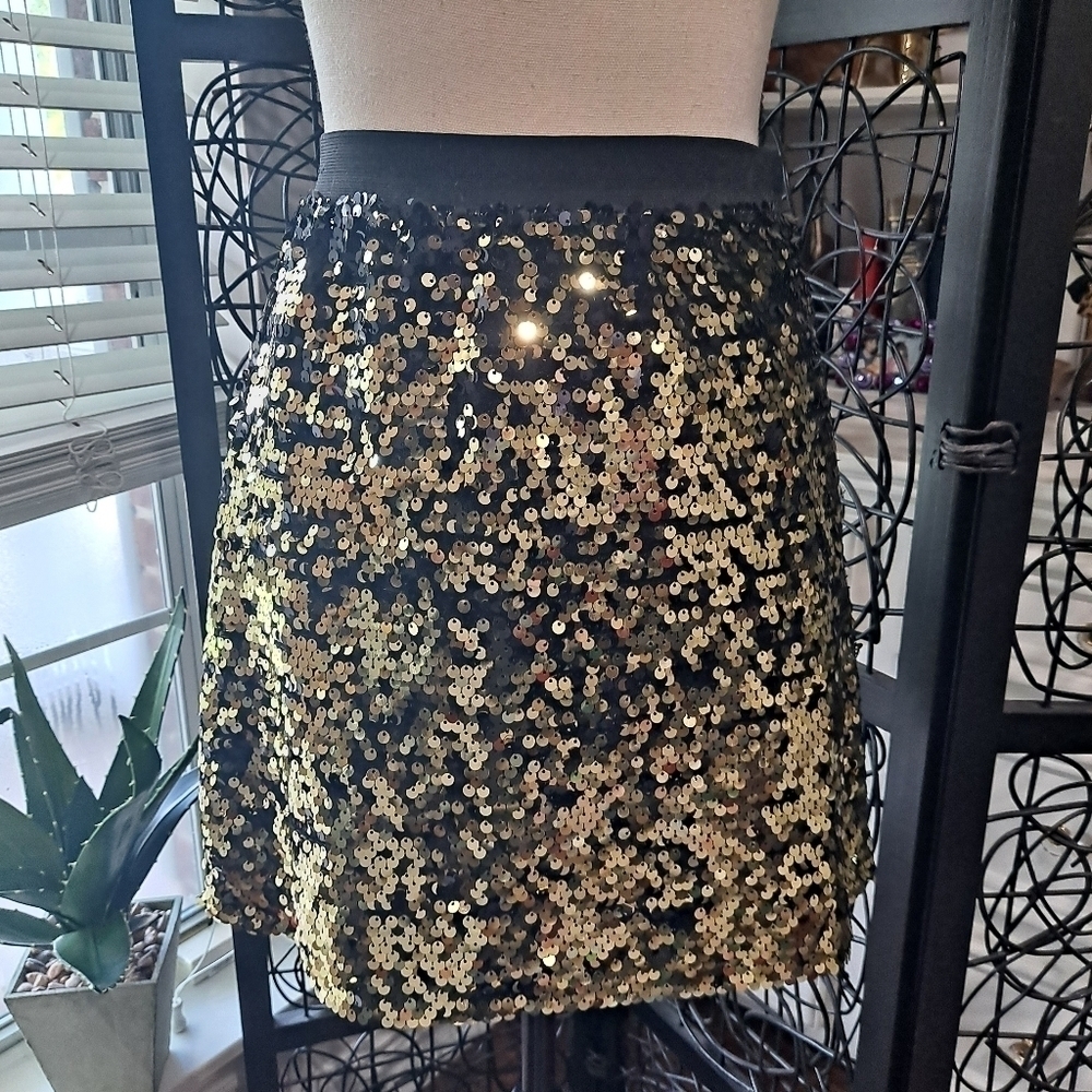 Free Press  Clothing Size XS Gold/Black Sequin Mini Skirt